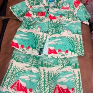 Magellan Outdoors Green and Red Kids set